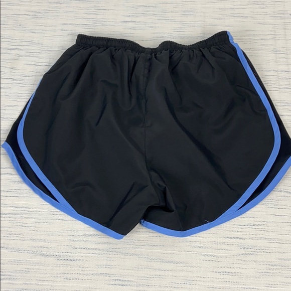 Nike Tempo Dri-Fit Running Shorts in Small - Picture 2 of 6